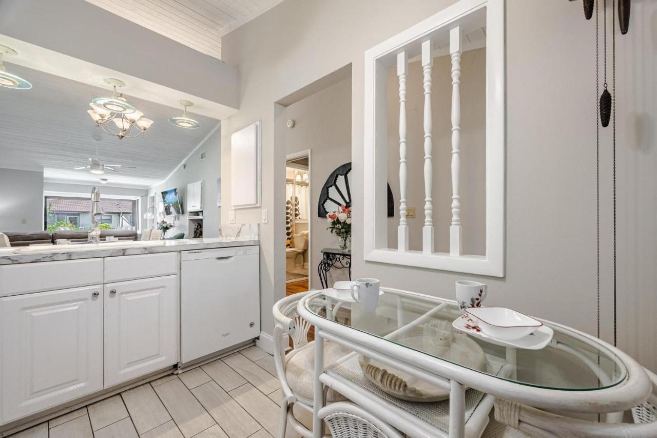 Association, Tennis Courts And Pool, Sleeps 4 - Cinnamon Cove Cozy Condo Fort Myers Esterno foto