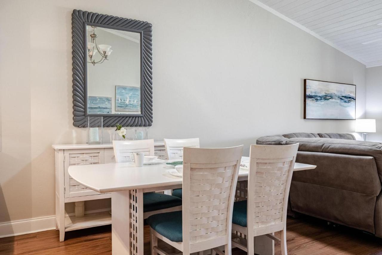 Association, Tennis Courts And Pool, Sleeps 4 - Cinnamon Cove Cozy Condo Fort Myers Esterno foto